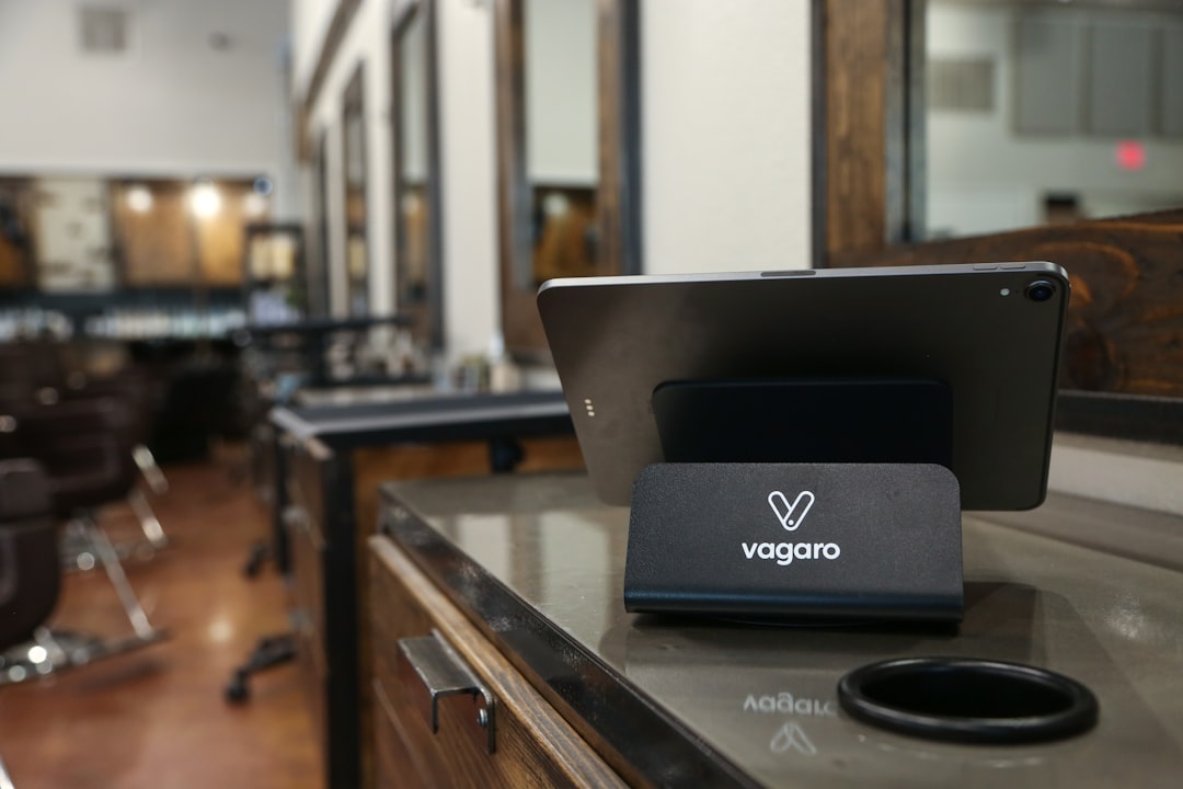 Cómo subir los precios sin perder clientes usando comunicación automatizada