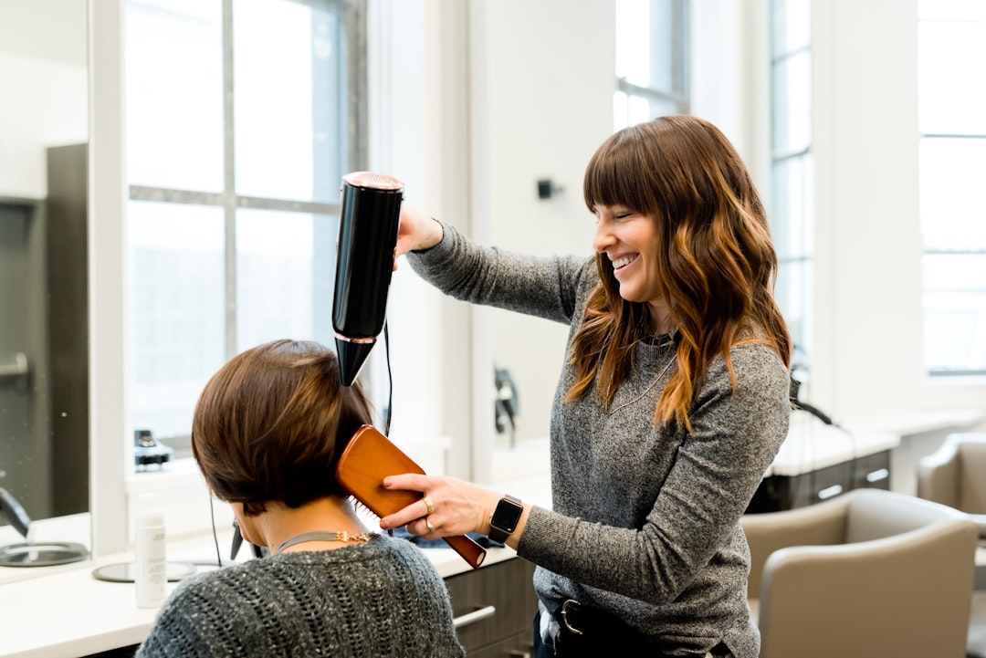 Reinventa tu peluquería con IA: del diagnóstico de cabello a la fidelización del cliente