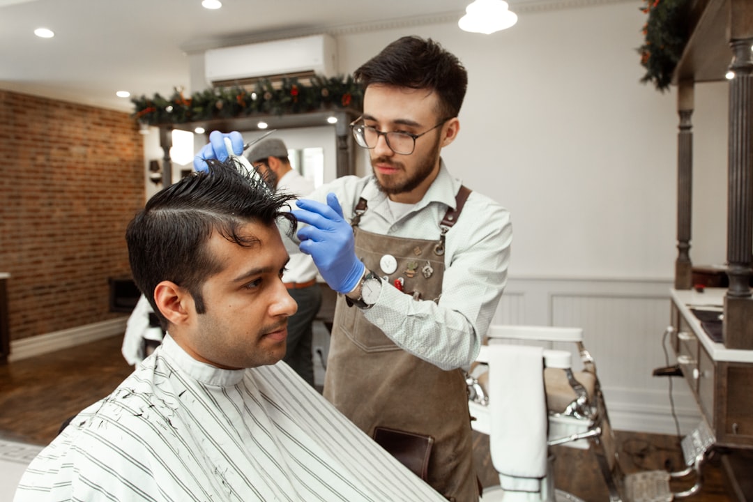 Transforma la imagen de tu peluquería con IA: marketing y atención al cliente automatizados